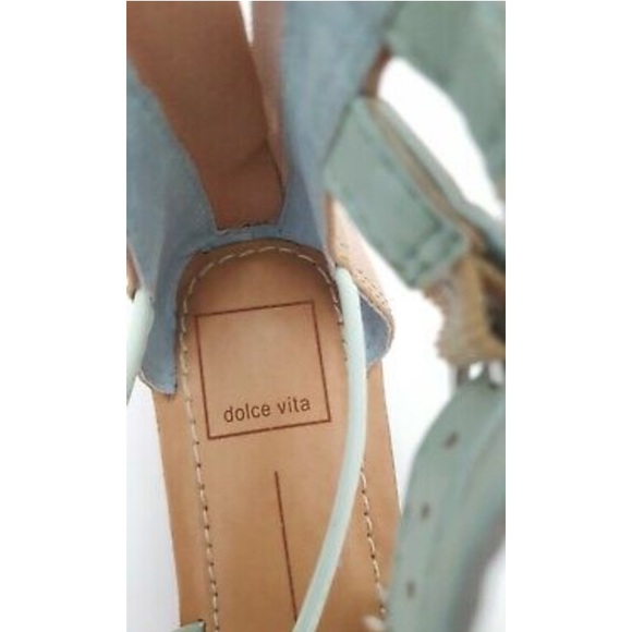 Dolce Vita Darrah Leather Gladiator Thong Sandals - Picture 5 of 5